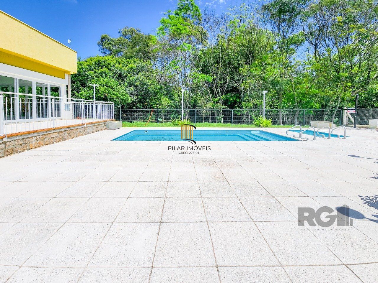 Casa Condominio 3 Dormitório(s) Bairro Campo Novo