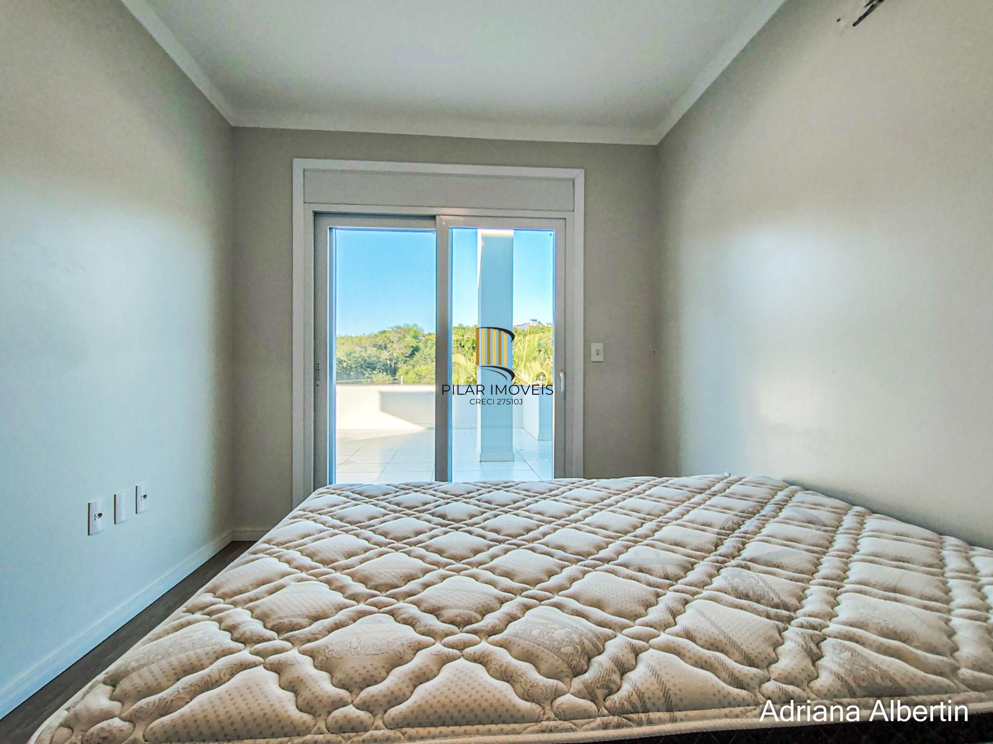 ALPHAVILLE PORTO ALEGRE | CASA COM FUNDOS PARA APP E ÁREA EXTERNA COMPLETA