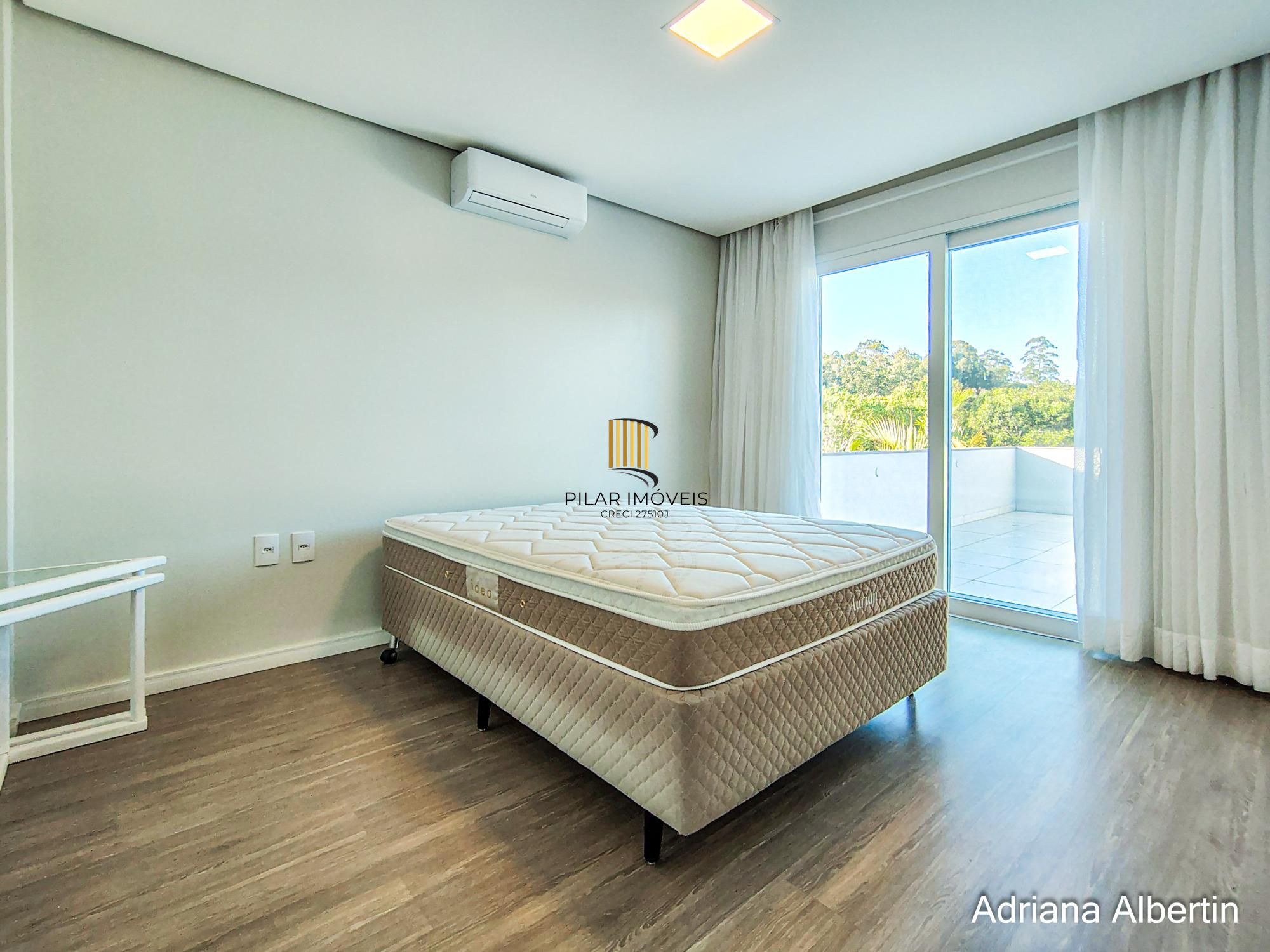 ALPHAVILLE PORTO ALEGRE | CASA COM FUNDOS PARA APP E ÁREA EXTERNA COMPLETA