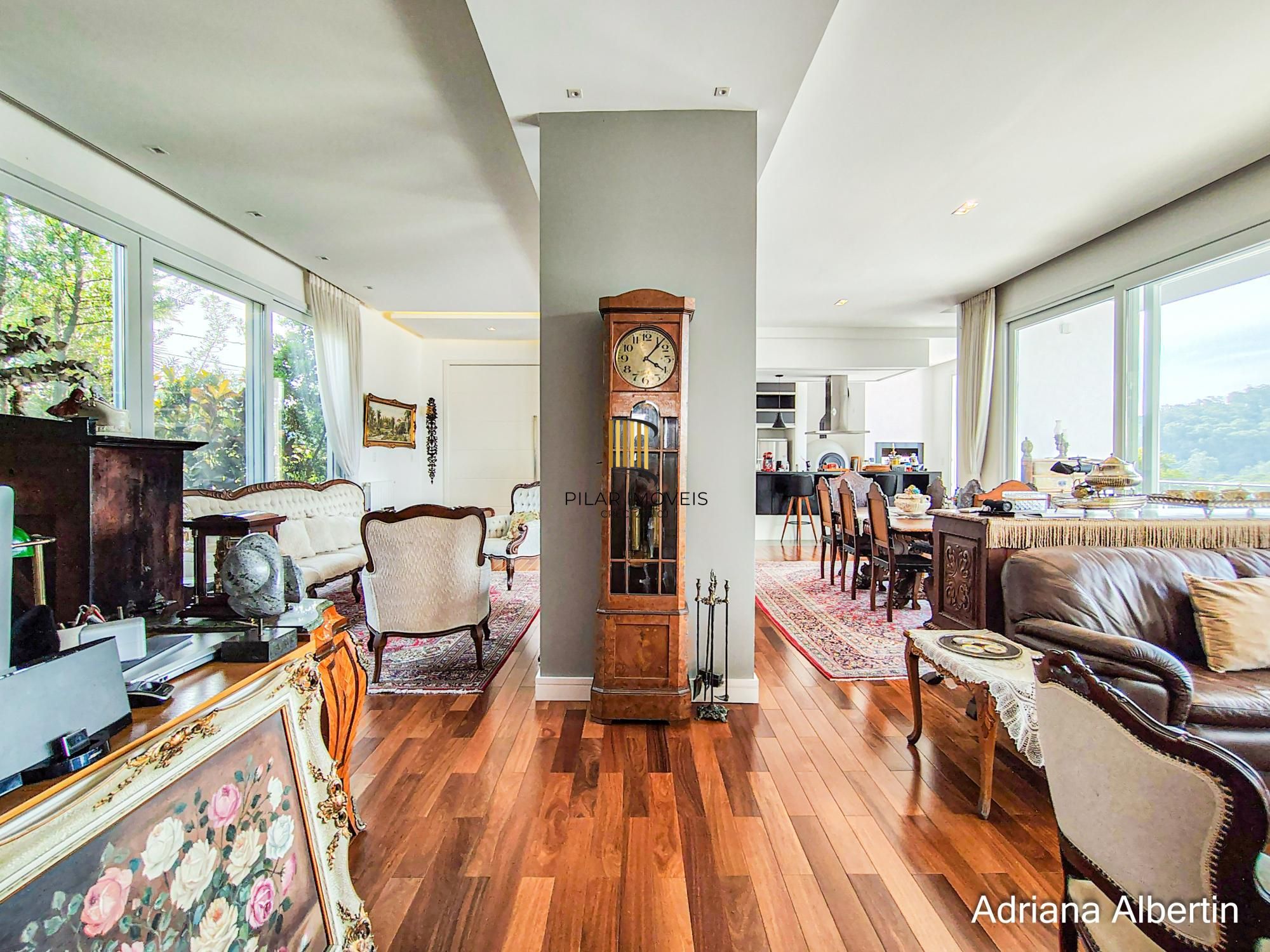 Casa com 660m² no Alphaville Porto Alegre para quem quer espaço, vista e personalidade — sem cair no padrão genérico