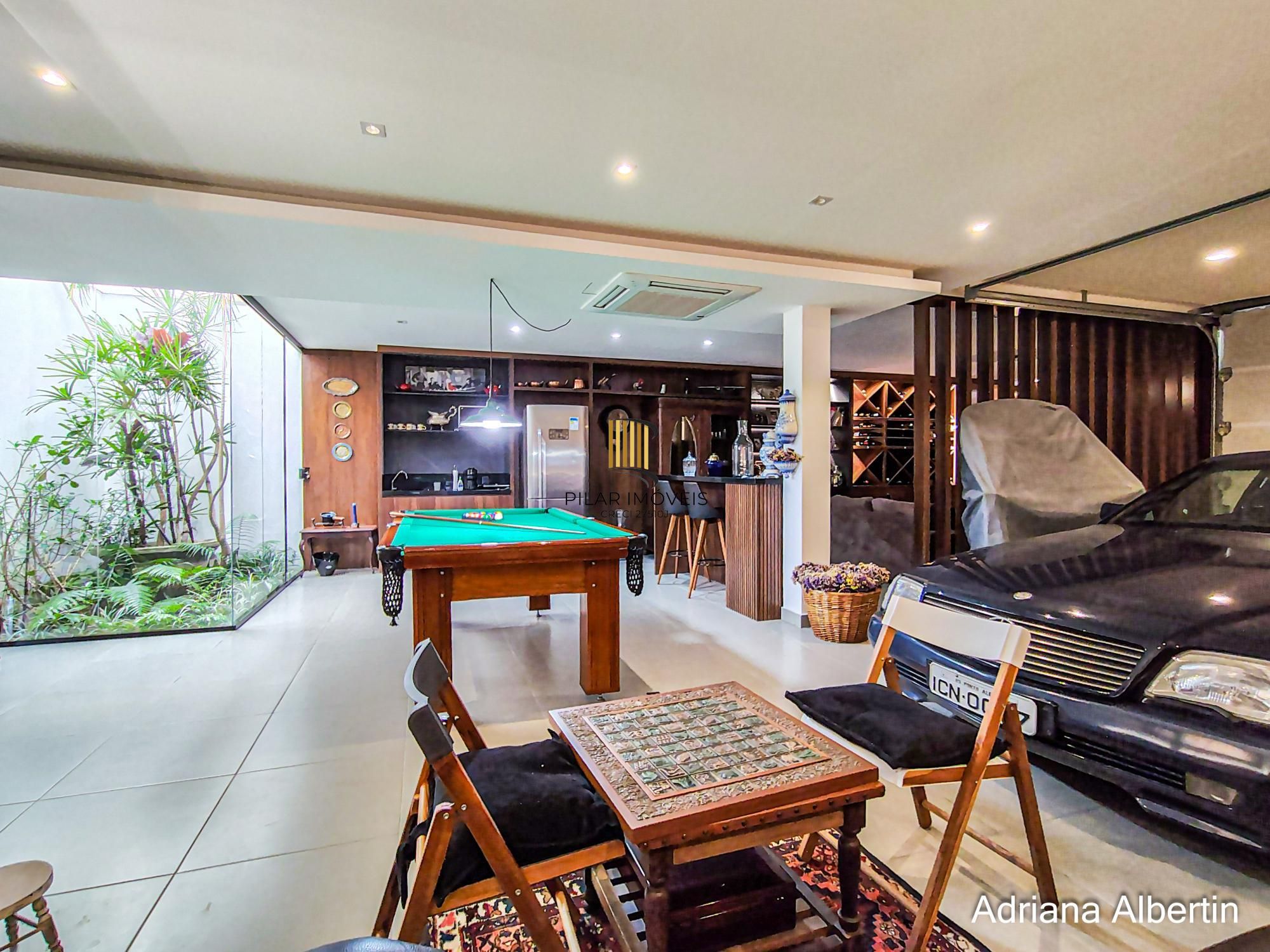 Casa com 660m² no Alphaville Porto Alegre para quem quer espaço, vista e personalidade — sem cair no padrão genérico