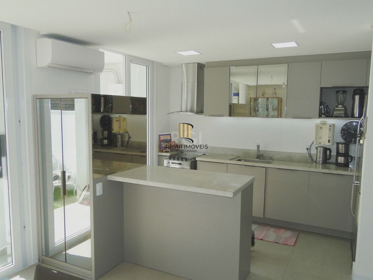 Casa Condominio para Venda - 211m², 3 dormitórios, sendo 3 suites, 4 vagas - Jardim Isabel