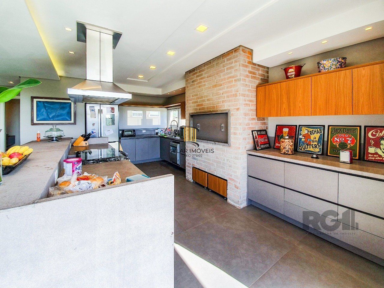 Casa Condominio para Venda - 293.86m², 3 dormitórios, sendo 3 suites, 2 vagas - Alphaville