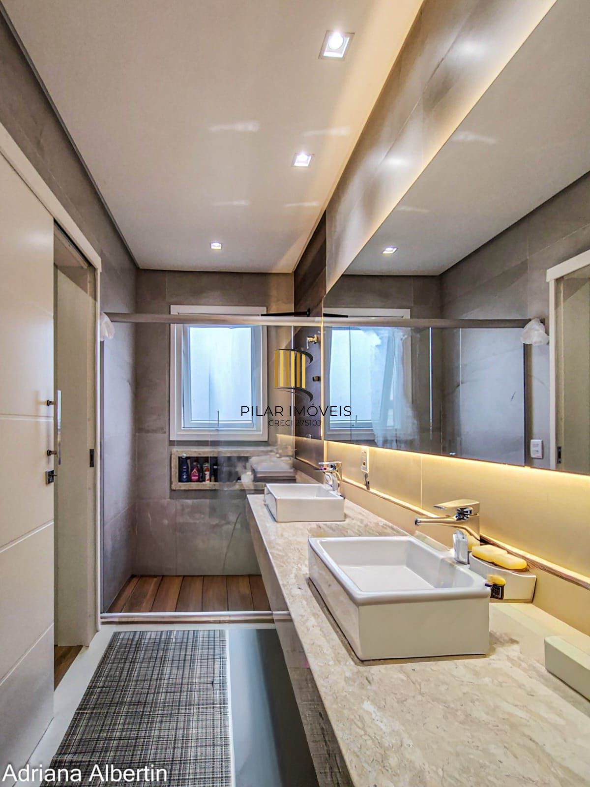 Casa térrea à venda no Alphaville Porto Alegre | 3 suítes | Ambientes integrados