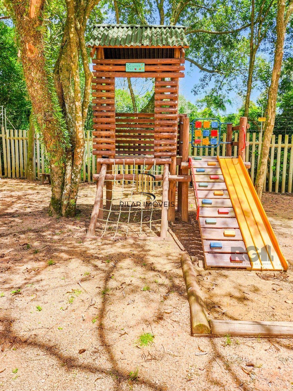 Casa Condominio 3 Dormitório(s) Bairro Campo Novo