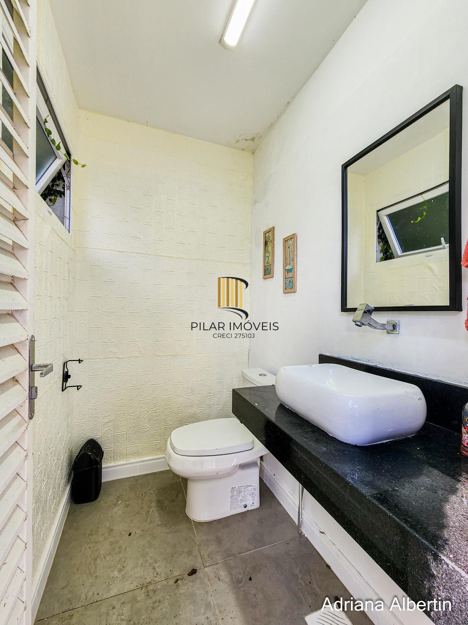 Casa térrea reformada com 5 suítes no Jardim Isabel, zona sul