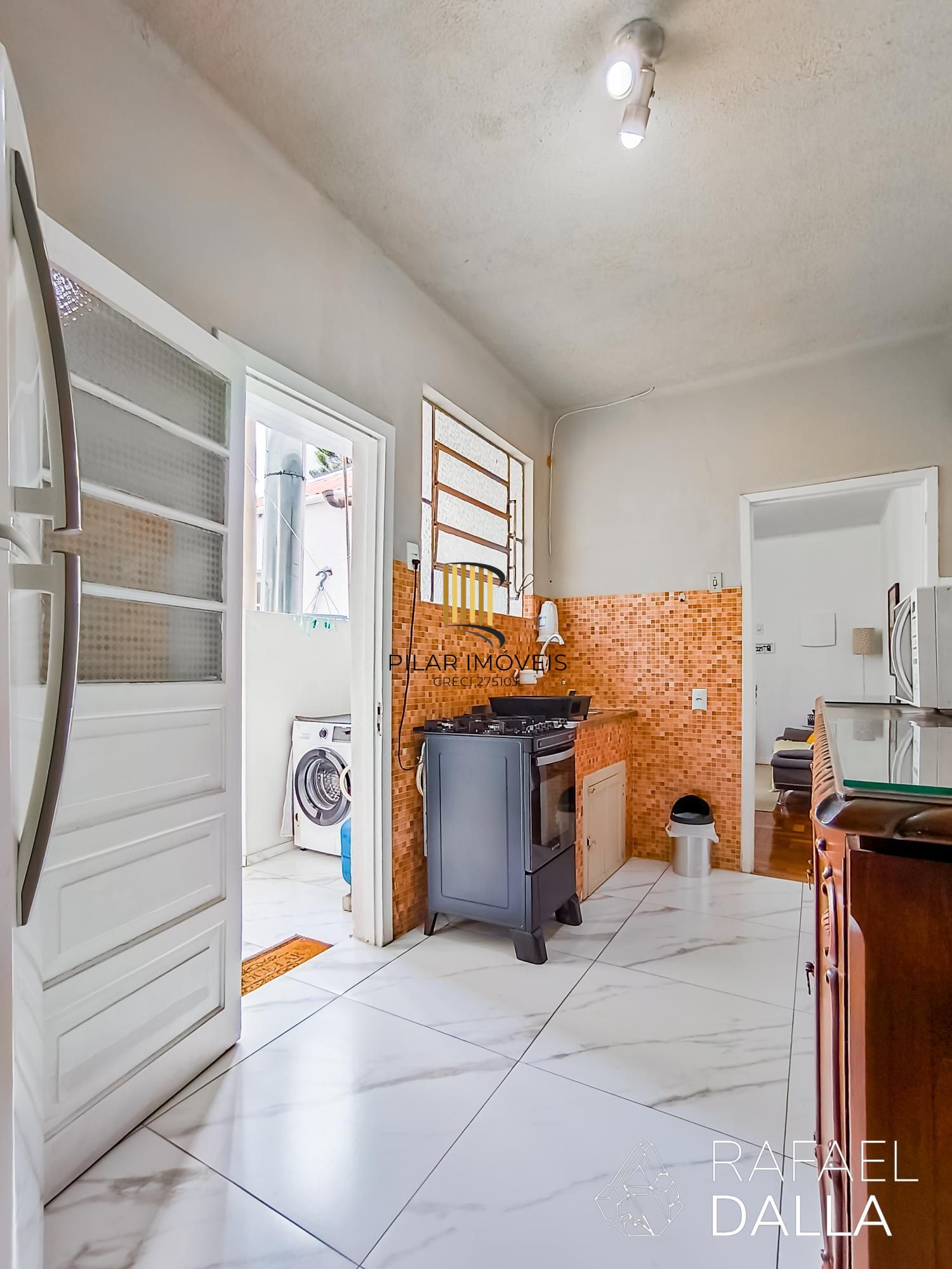 Apartamento Amplo de 3 Dormitórios na Cândido Silveira com Alta Rentabilidade