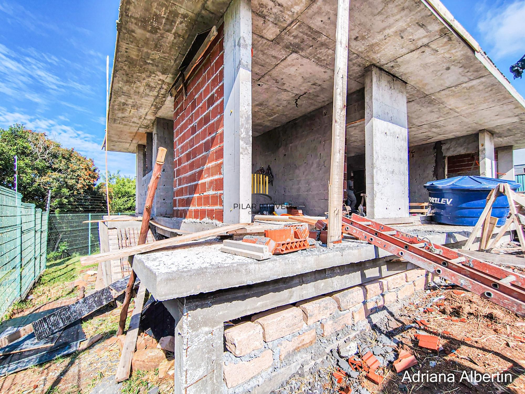 Casa térrea em condomínio na Estrada das Três Meninas – Alphaville