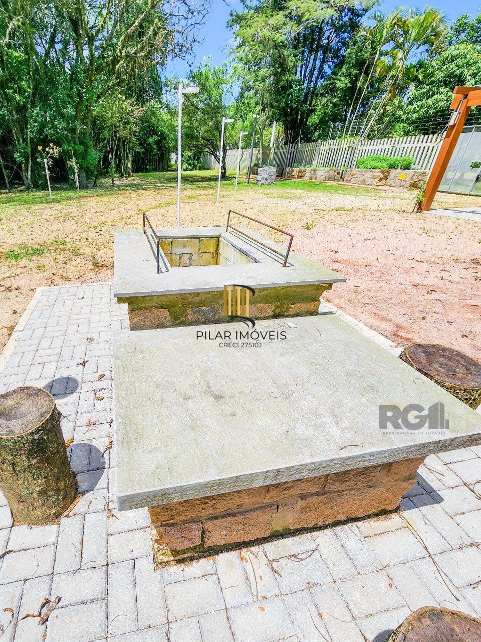 Casa Condominio 3 Dormitório(s) Bairro Campo Novo