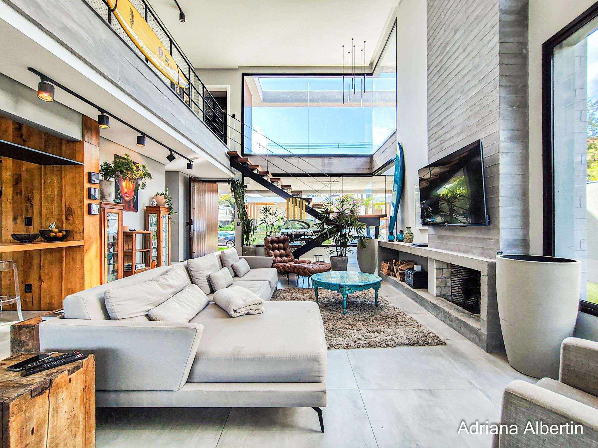 Casa em condomínio na Estrada das Três Meninas com 3 suítes