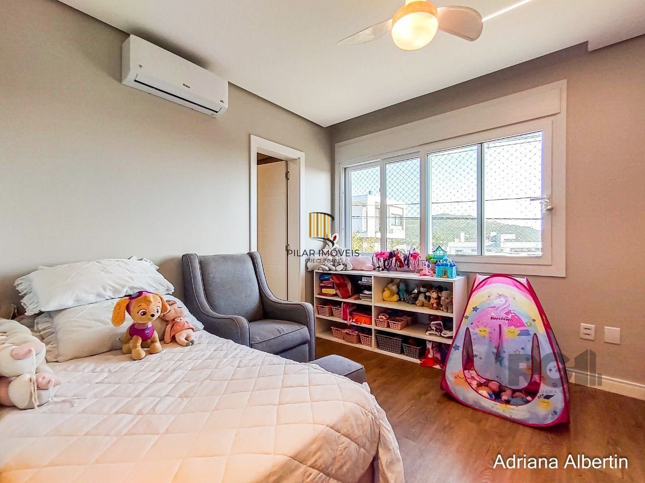 Casa Condominio para Venda - 287.21m², 3 dormitórios, sendo 3 suites, 2 vagas - Alphaville