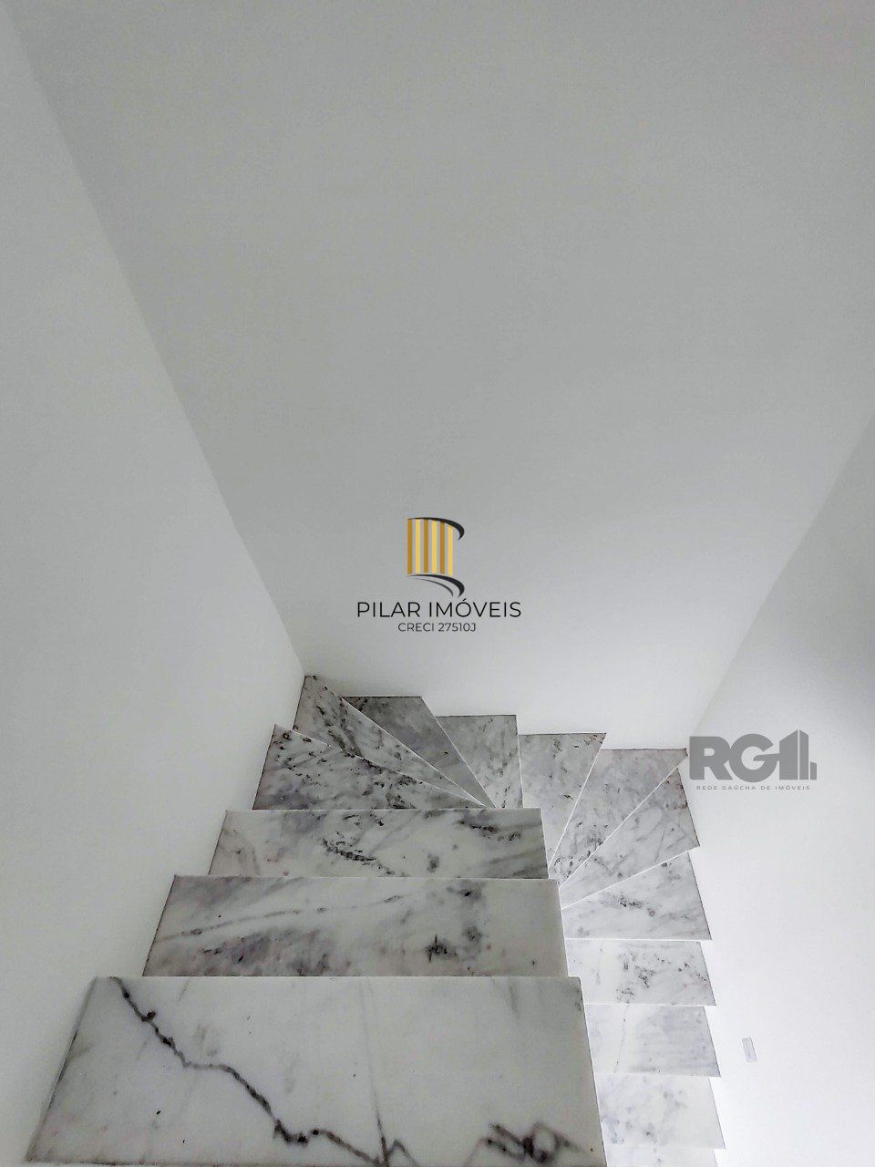 Casa Condominio 3 Dormitório(s) Bairro Campo Novo