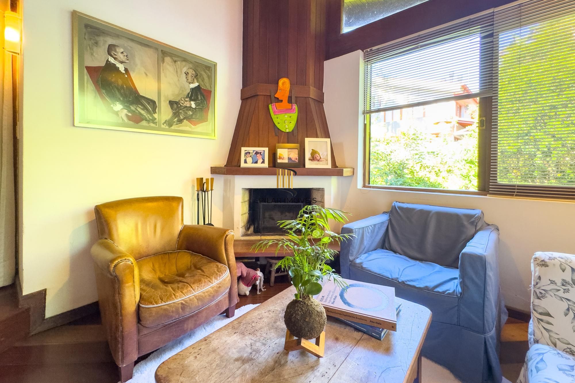 Casa no Parque Knorr com 3 dormitórios e piscina aquecida