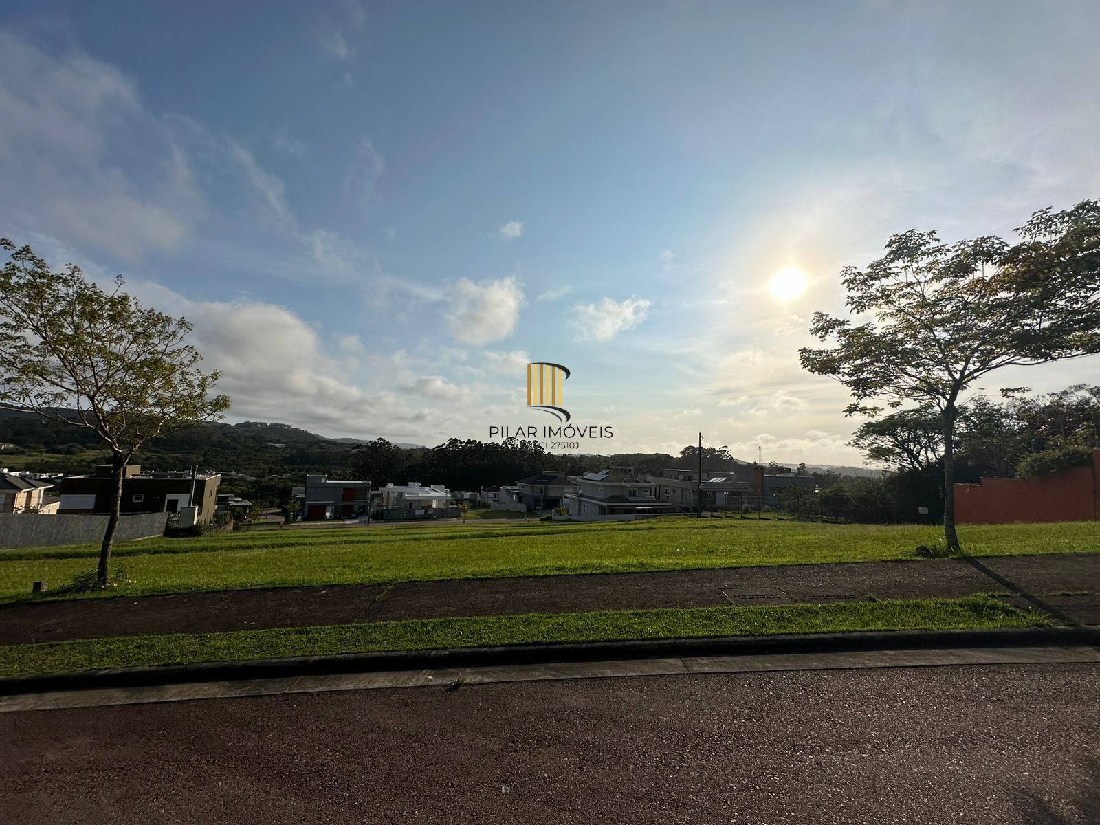 Lote Alphaville Porto Alegre com 887m²