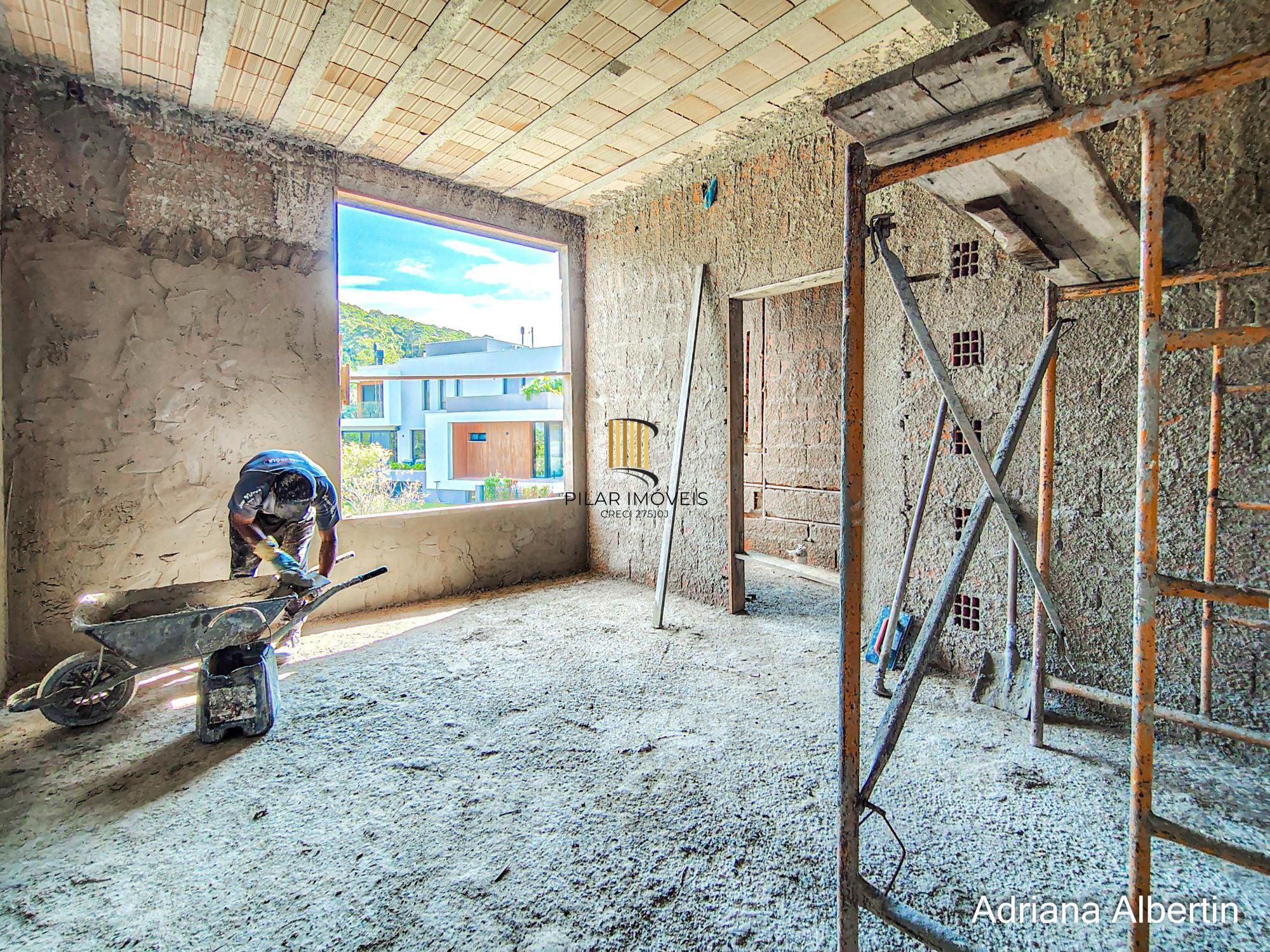 Casa em Construção - 340m² privativo