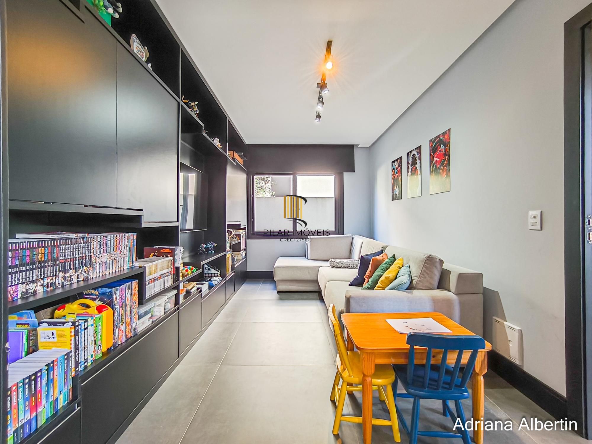 Casa de Condomínio 3 dormitórios no bairro Alphaville