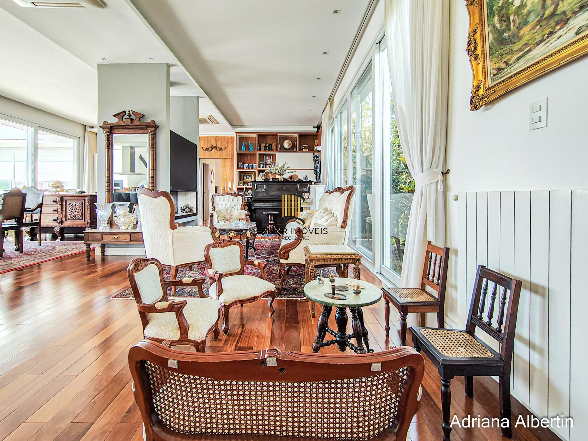 Casa com 660m² no Alphaville Porto Alegre para quem quer espaço, vista e personalidade — sem cair no padrão genérico