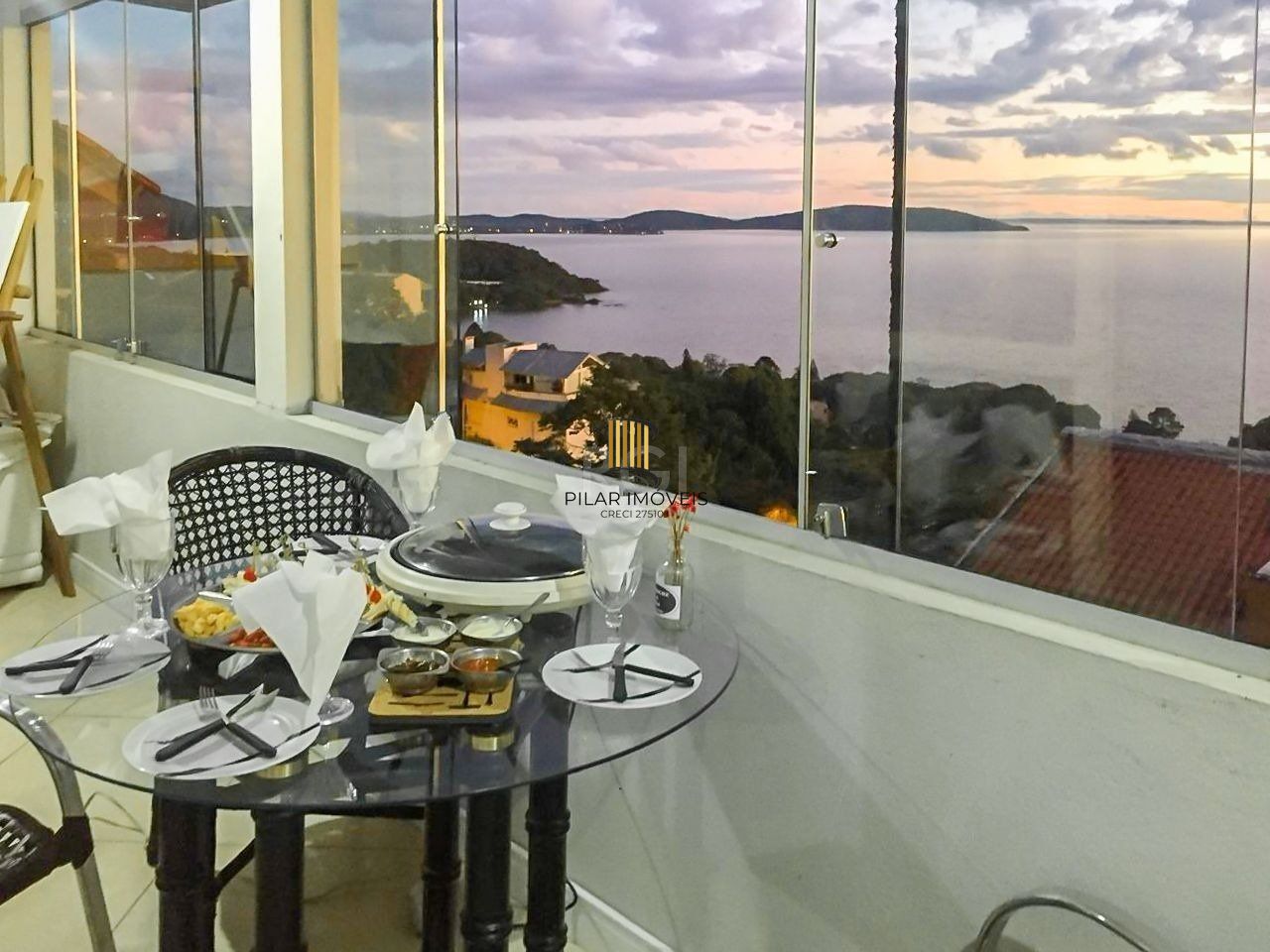 Casa para Venda - 280m², 3 dormitórios, sendo 1 suites, 2 vagas - Sétimo Céu