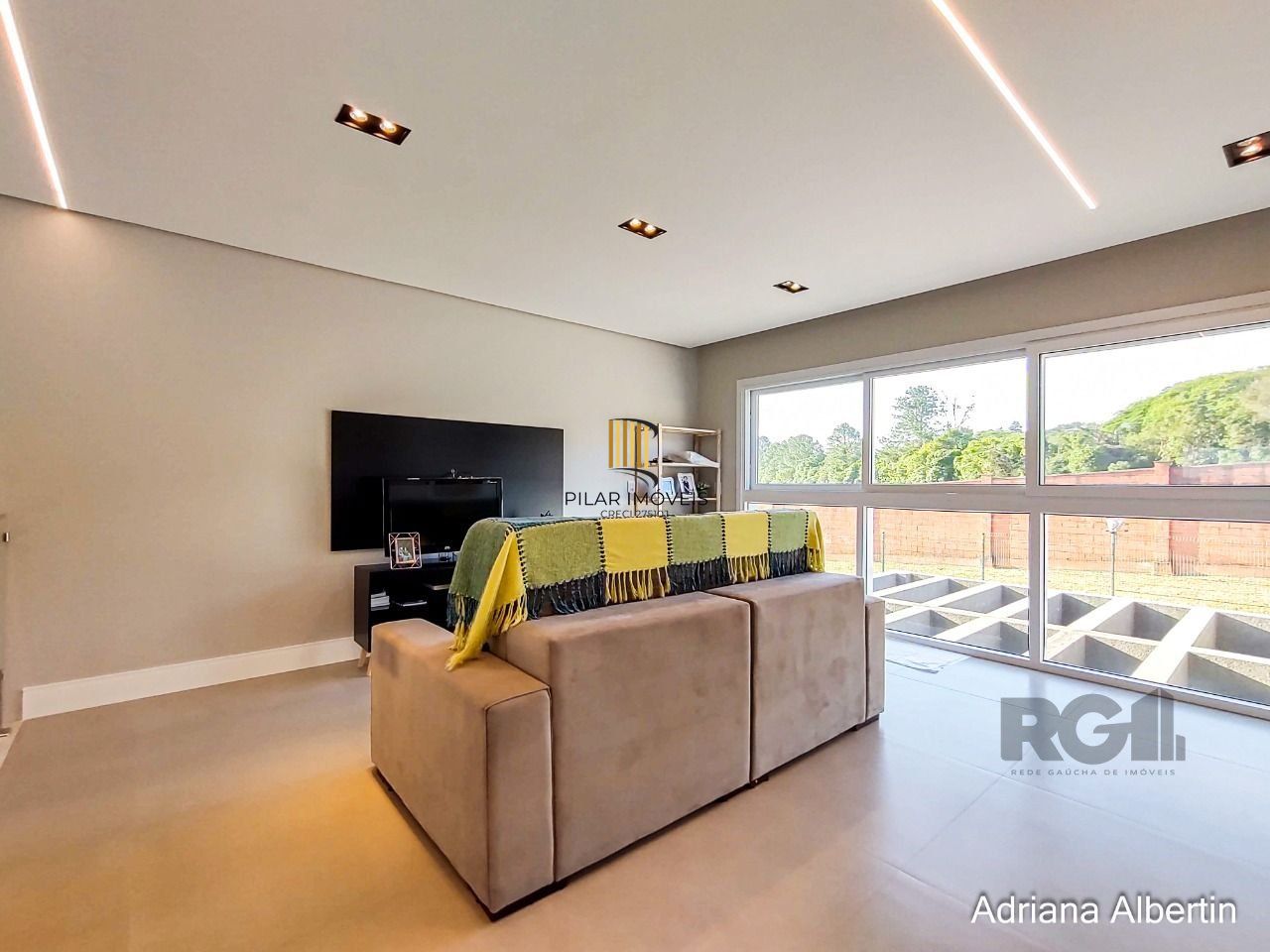 Casa Condominio para Venda - 287.21m², 3 dormitórios, sendo 3 suites, 2 vagas - Alphaville