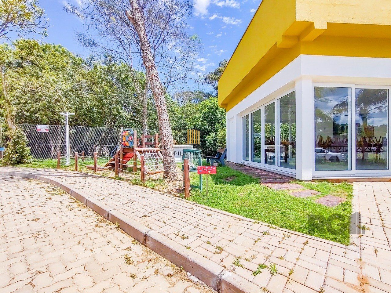 Casa Condominio 3 Dormitório(s) Bairro Campo Novo