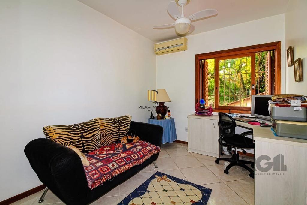 Casa 3 dormitórios no bairro Tristeza