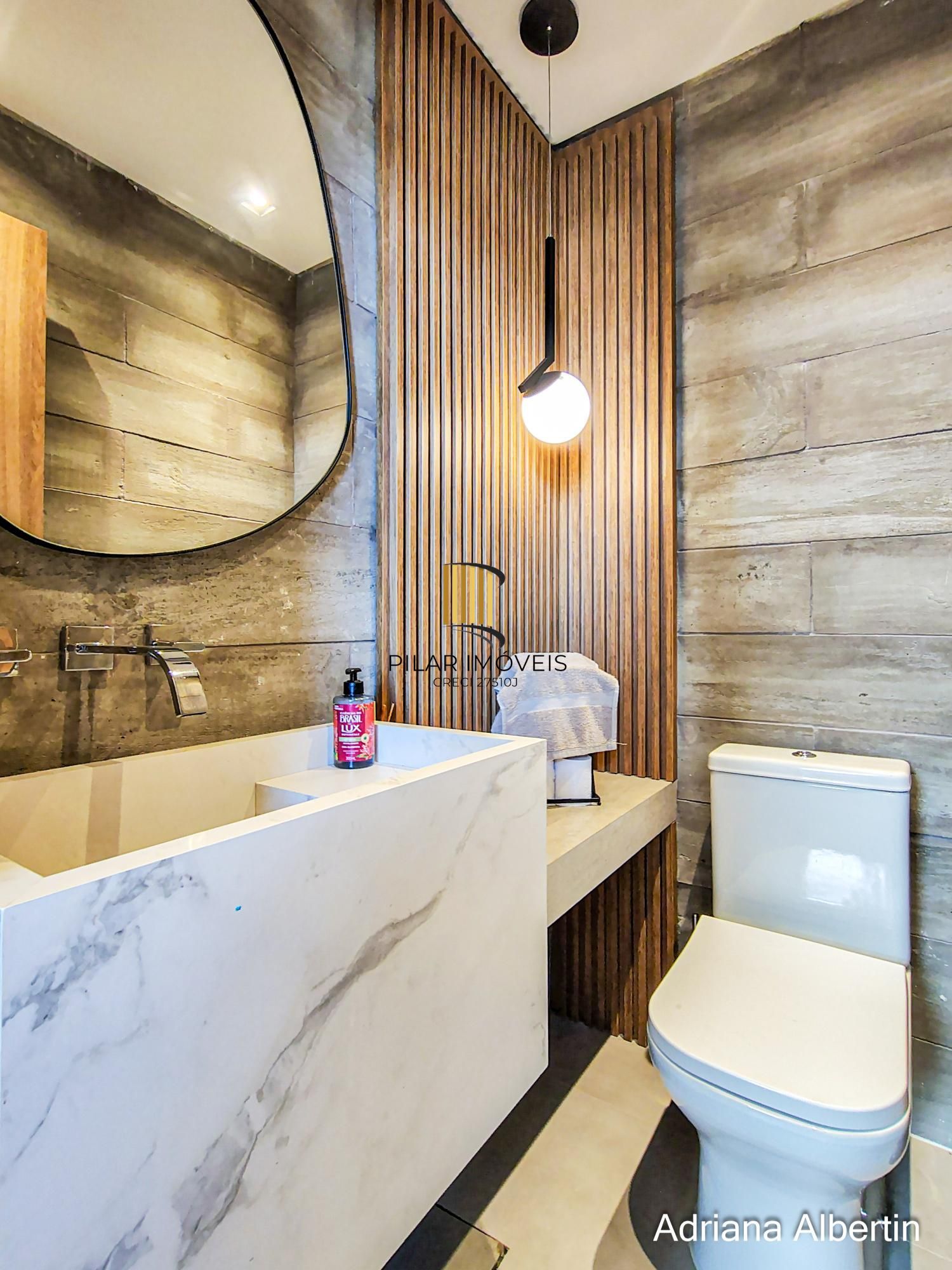 Casa com 4 suítes e escritório - Alphaville Porto Alegre