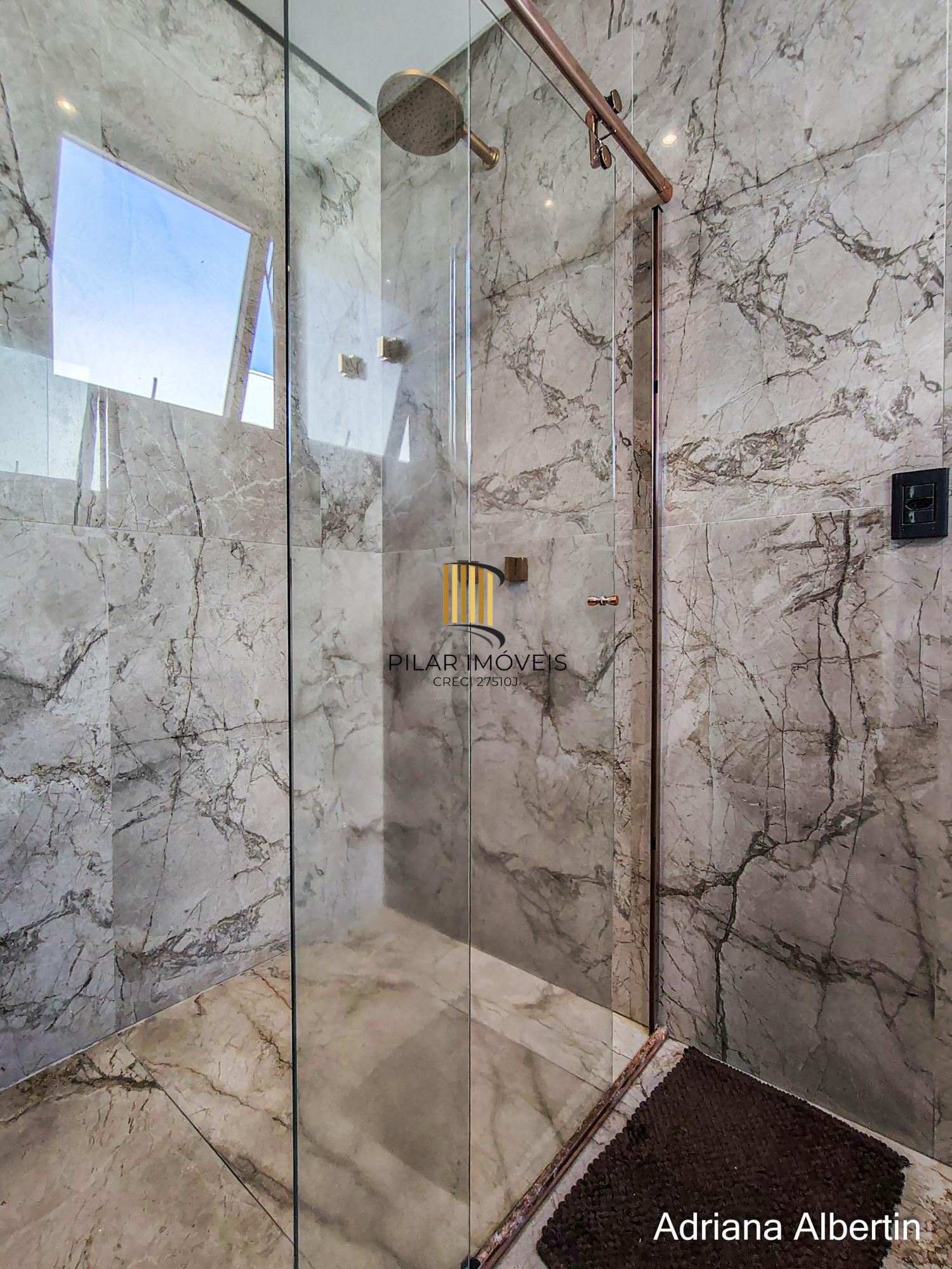 Casa de Condomínio 3 dormitórios no bairro Alphaville