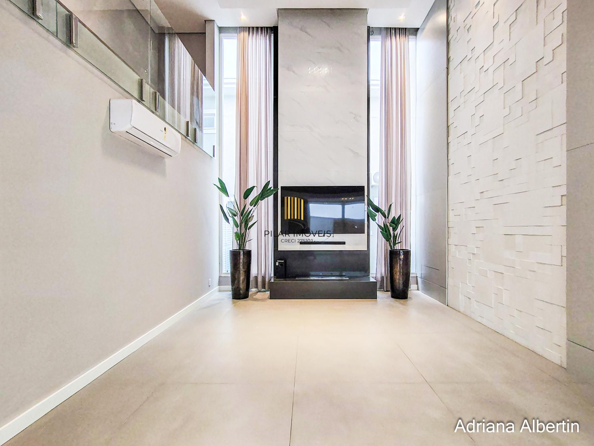 Casa com 400m² e 4 suítes