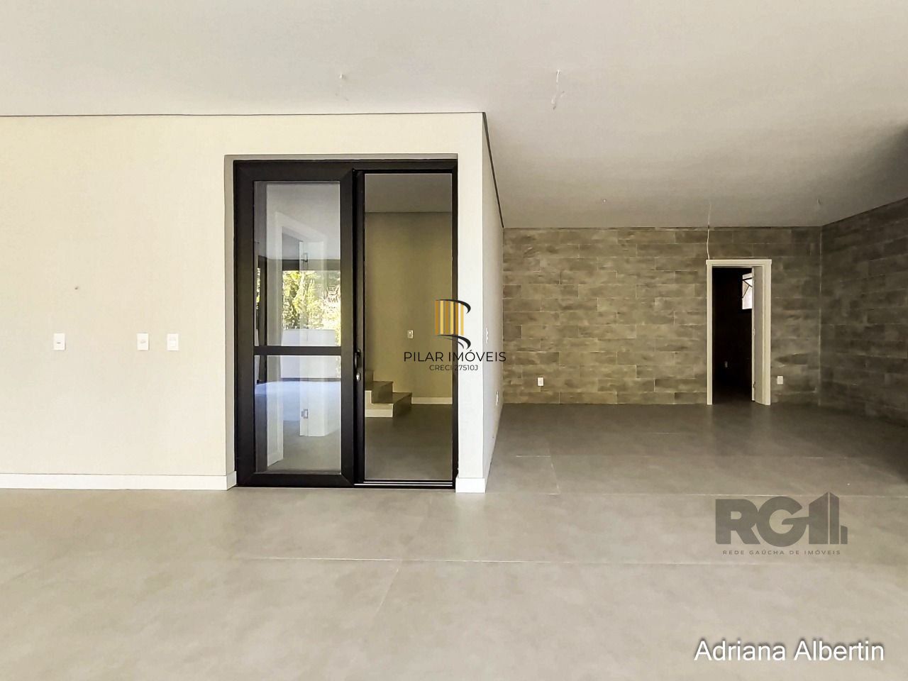 Casa Condominio para Venda - 349m², 3 dormitórios, sendo 3 suites, 2 vagas - Alphaville