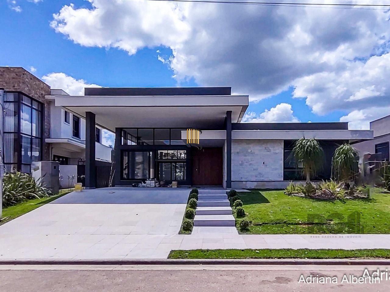 Casa de Condomínio 3 dormitórios no bairro Alphaville