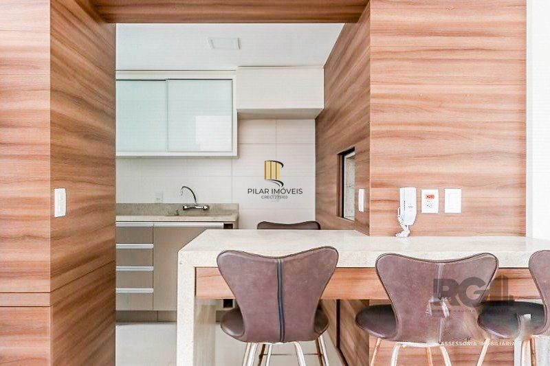Ótimo apartamento com 2 dorm, 1 suite