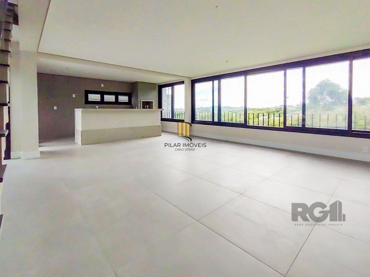 Casa Condominio para Venda - 280m², 3 dormitórios, sendo 3 suites, 2 vagas - Alphaville