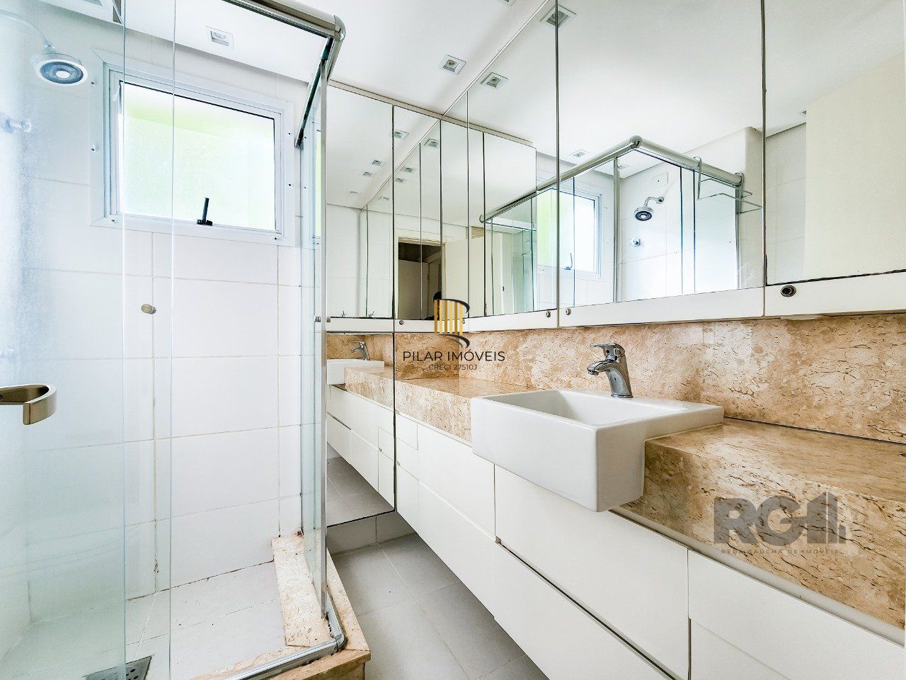 Ótimo apartamento com 2 dorm, 1 suite