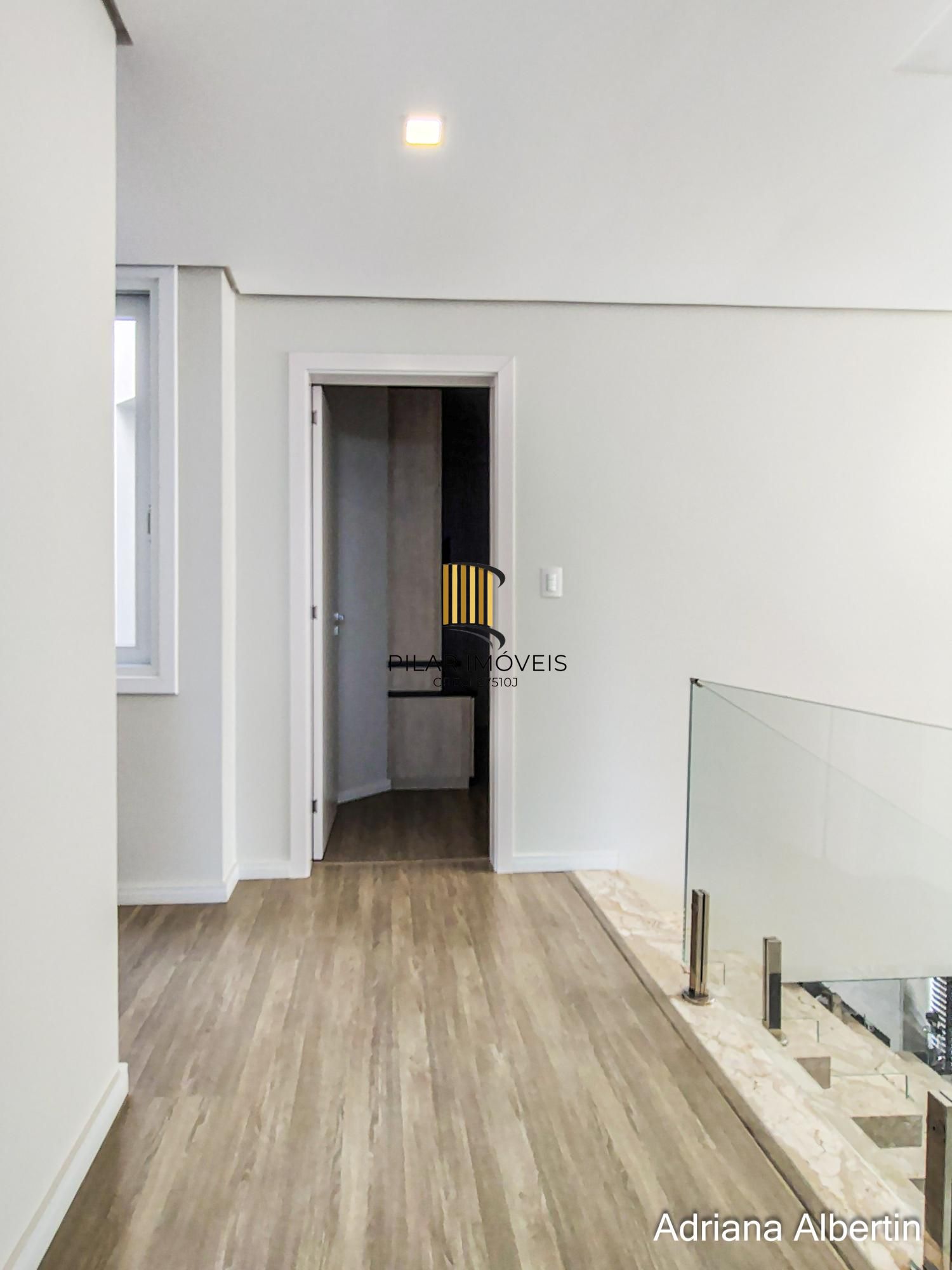 ALPHAVILLE PORTO ALEGRE | CASA COM FUNDOS PARA APP E ÁREA EXTERNA COMPLETA