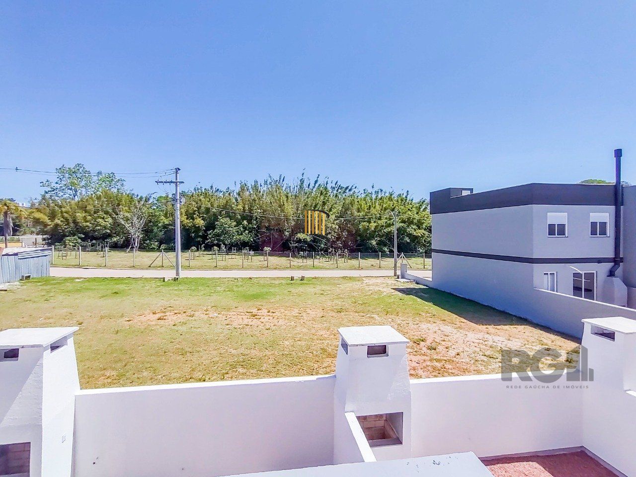 Casa Condominio 3 Dormitório(s) Bairro Campo Novo