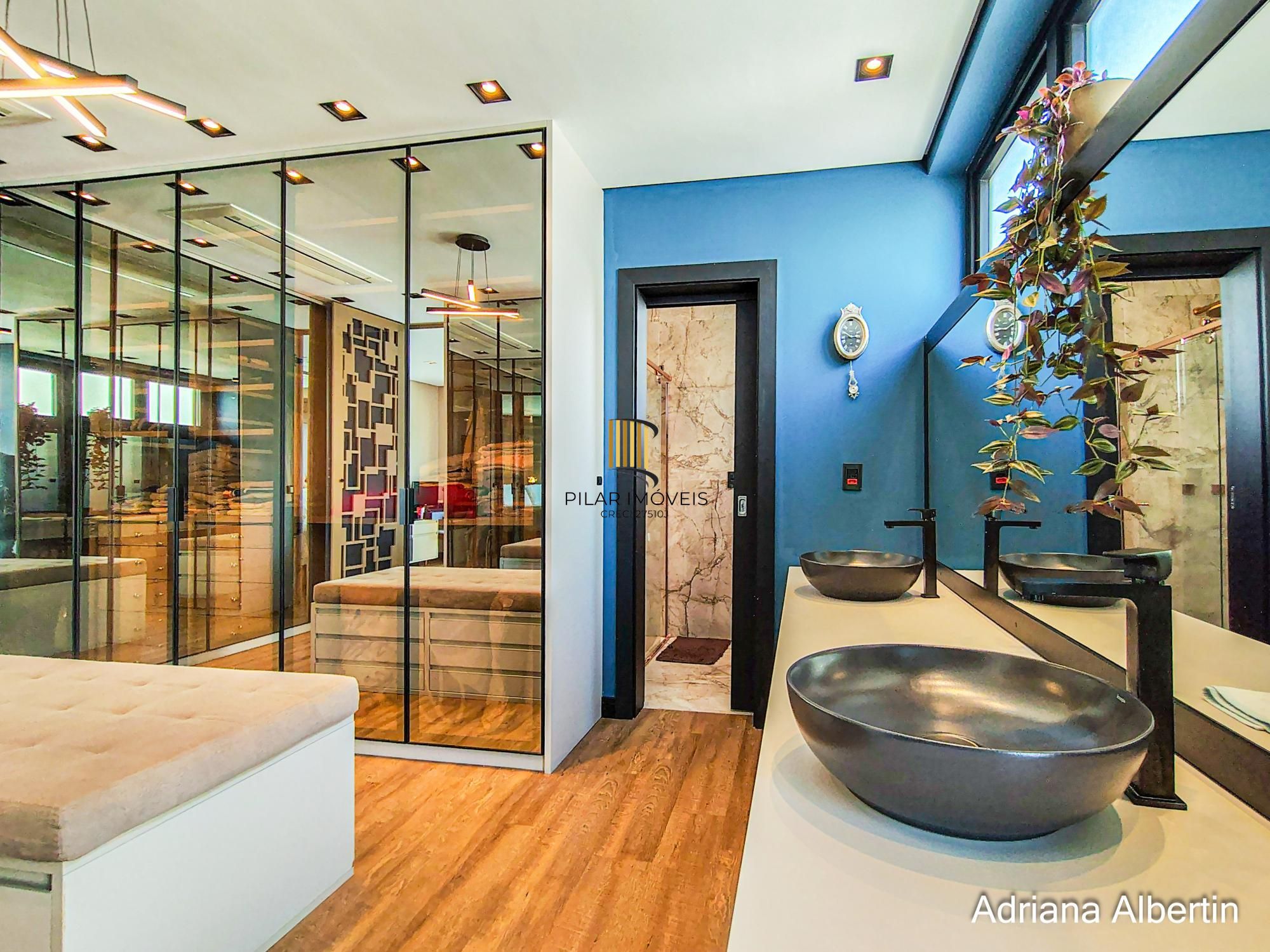 Casa de Condomínio 3 dormitórios no bairro Alphaville