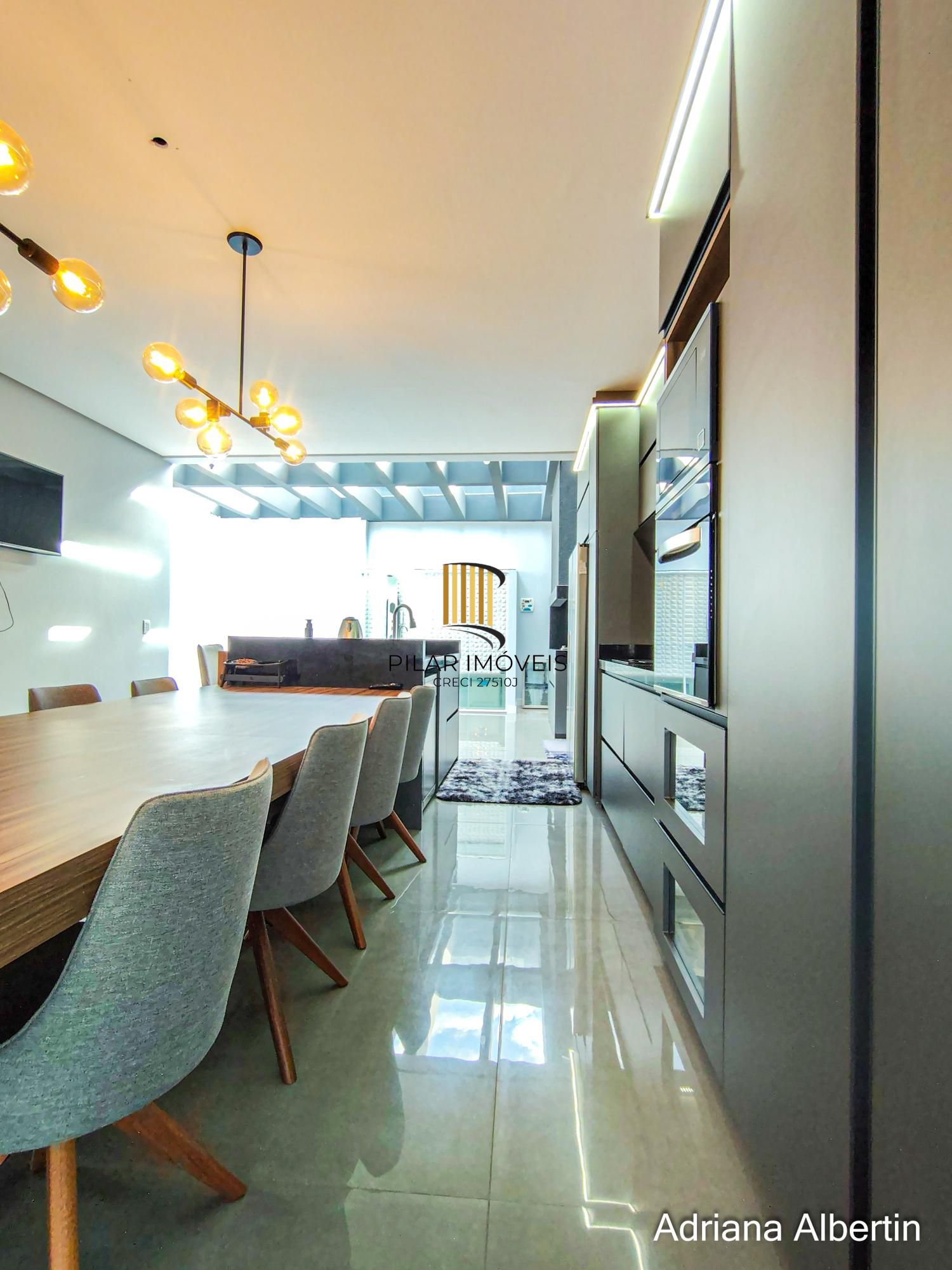 Casa Condominio para Venda - 297.5m², 4 dormitórios, sendo 4 suites, 4 vagas - Alphaville