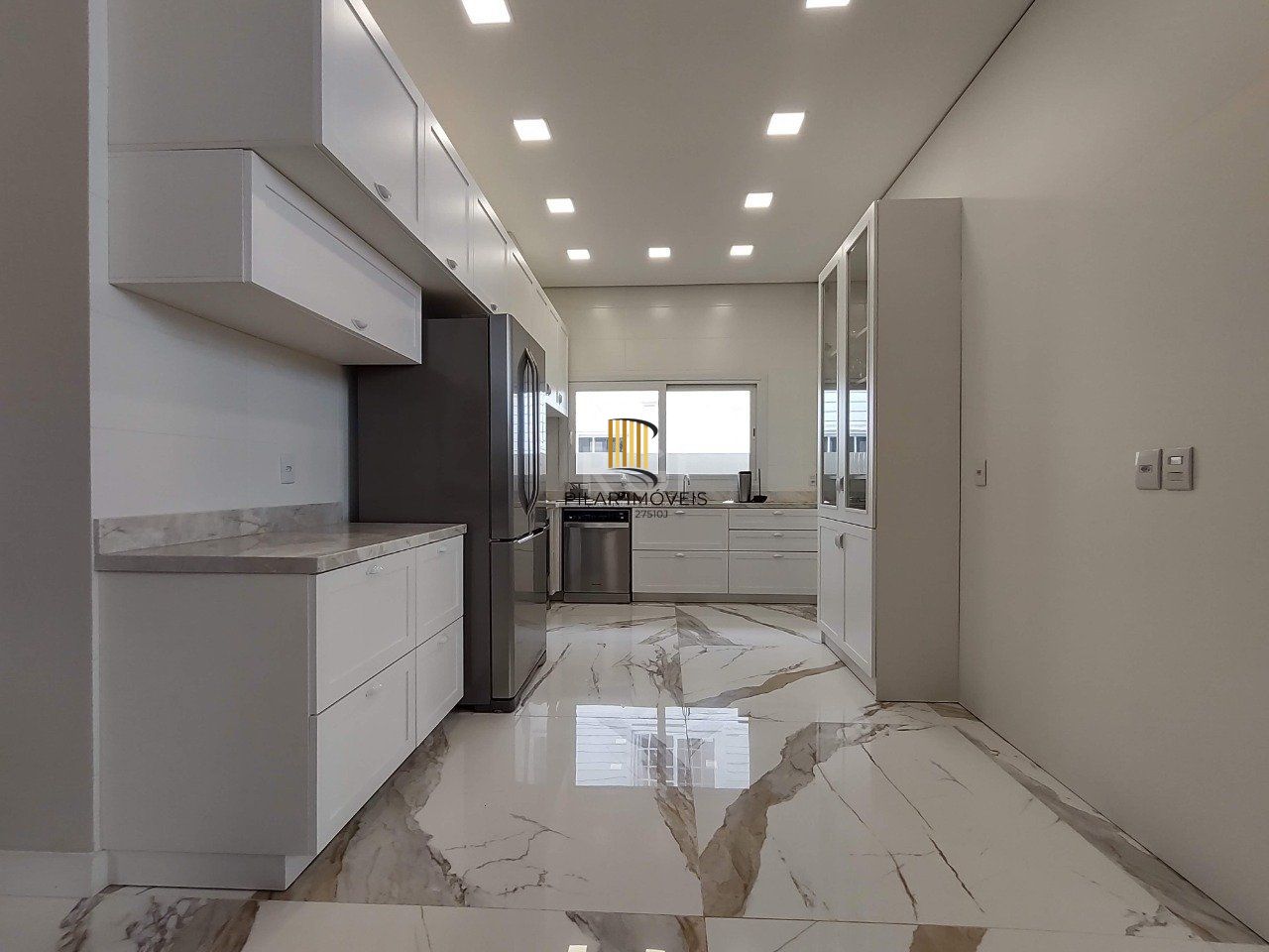 Casa de Condomínio 3 dormitórios no bairro Alphaville