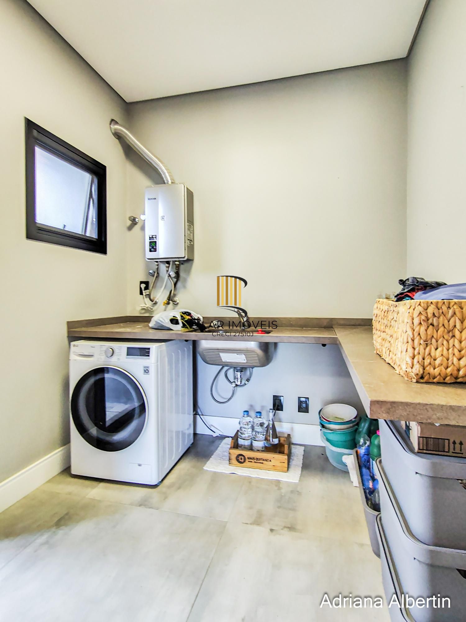 Casa em condomínio na Estrada das Três Meninas com 3 suítes