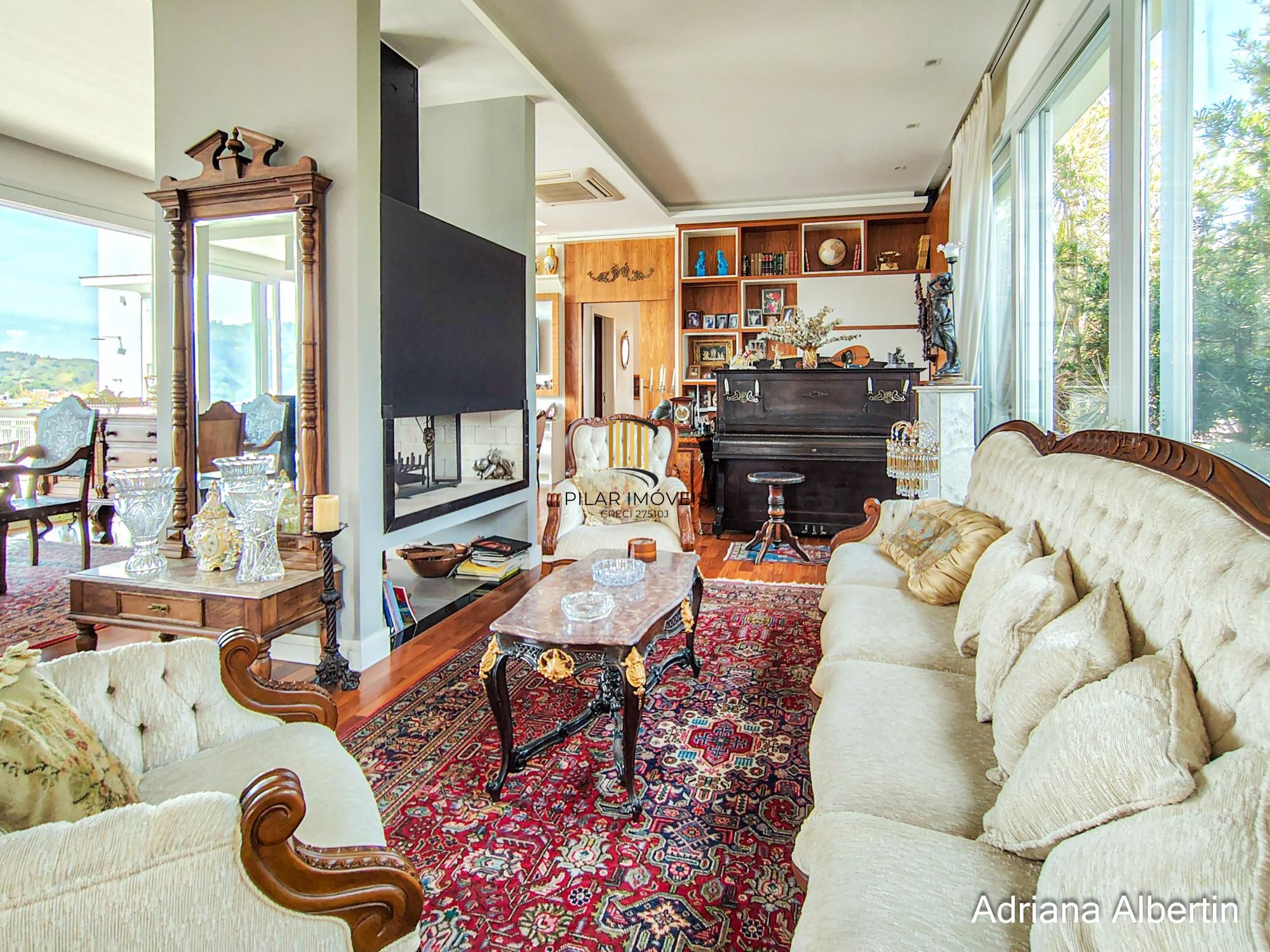 Casa com 660m² no Alphaville Porto Alegre para quem quer espaço, vista e personalidade — sem cair no padrão genérico