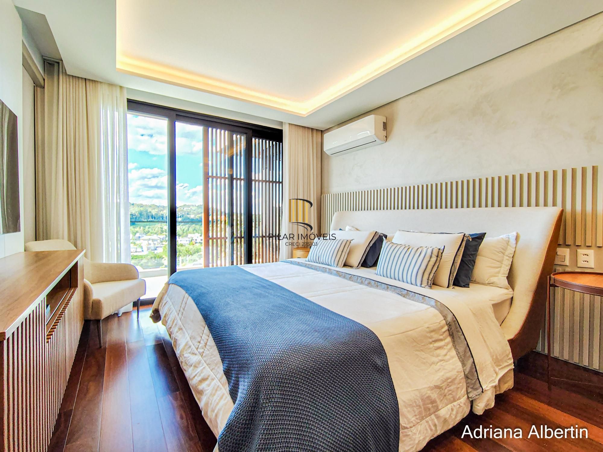 Casa com 4 suítes e escritório - Alphaville Porto Alegre