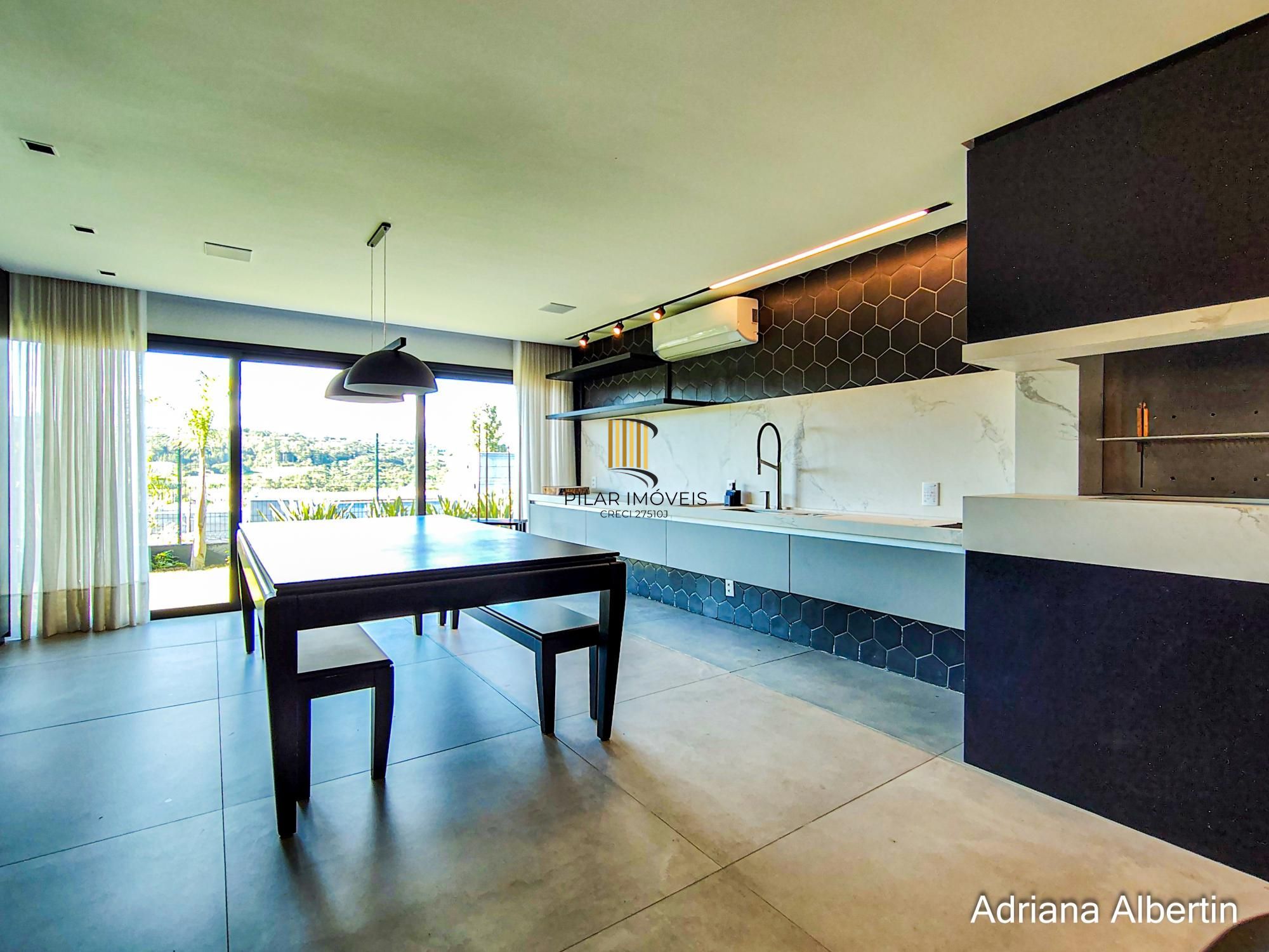 Casa com 4 suítes e escritório - Alphaville Porto Alegre