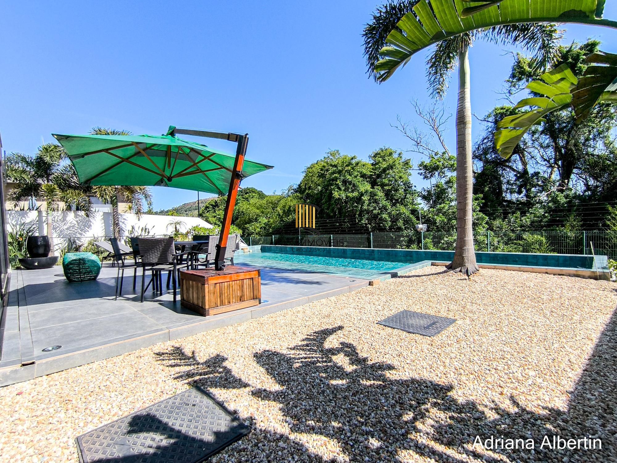 Casa de Condomínio 3 dormitórios no bairro Alphaville