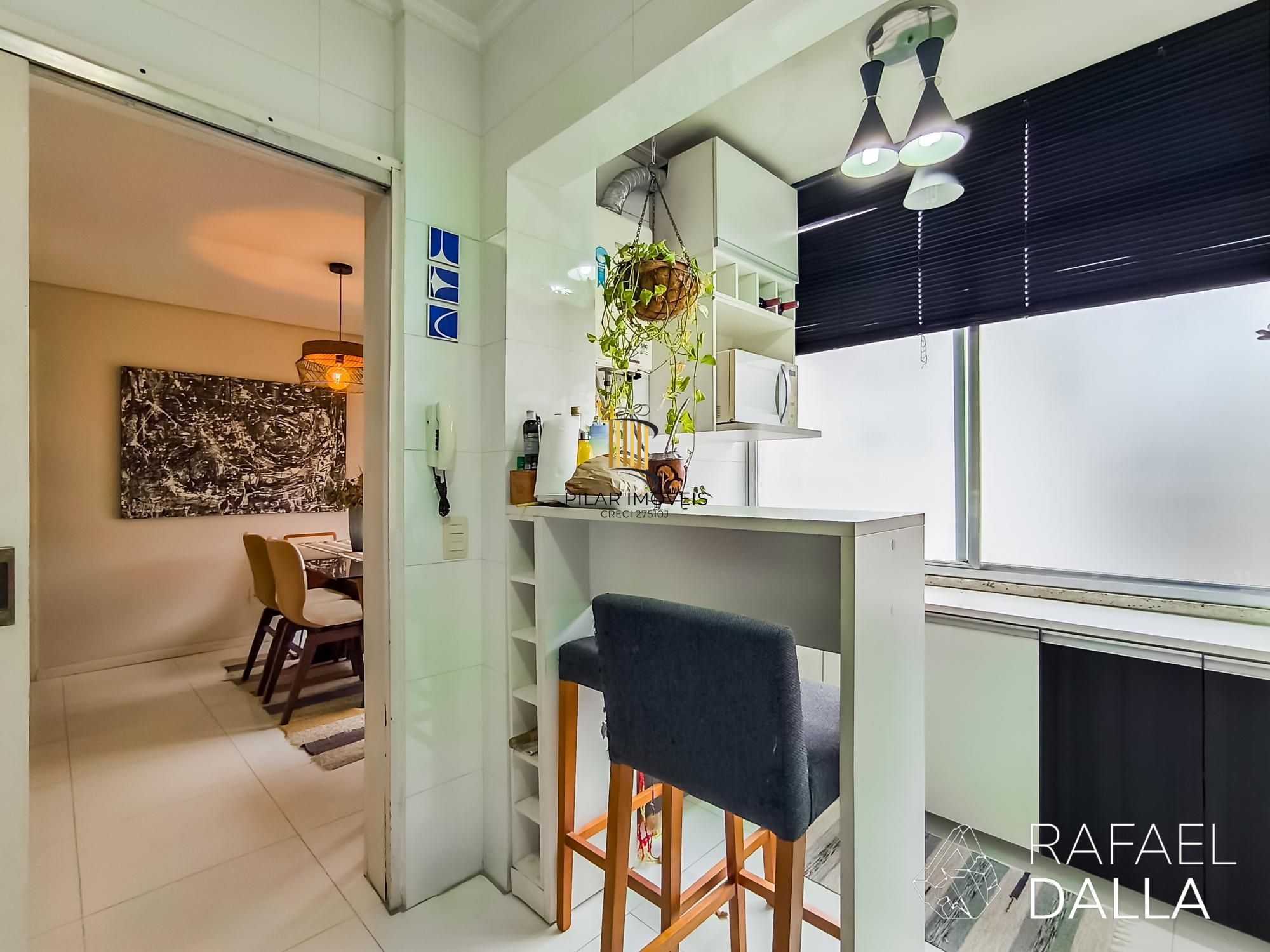 Cobertura Duplex com Lareira e Vaga na Luiz Afonso – Próx. Redenção e Zaffari