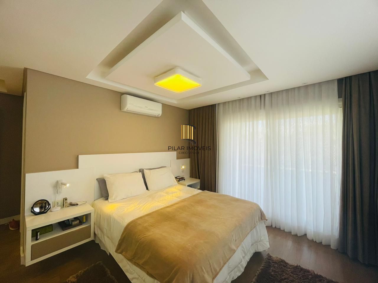 Casa de Condomínio 5 dormitórios no bairro Maristela