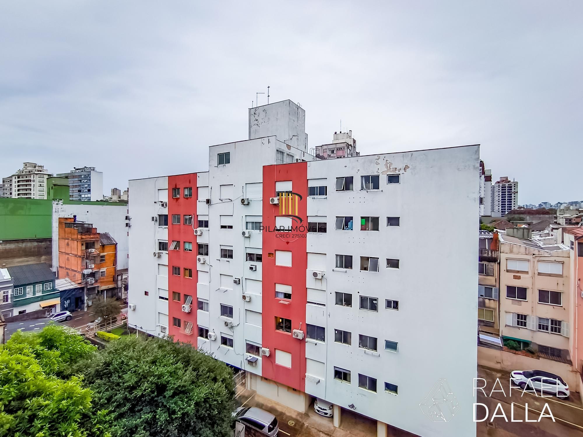 Cobertura Duplex com Lareira e Vaga na Luiz Afonso – Próx. Redenção e Zaffari