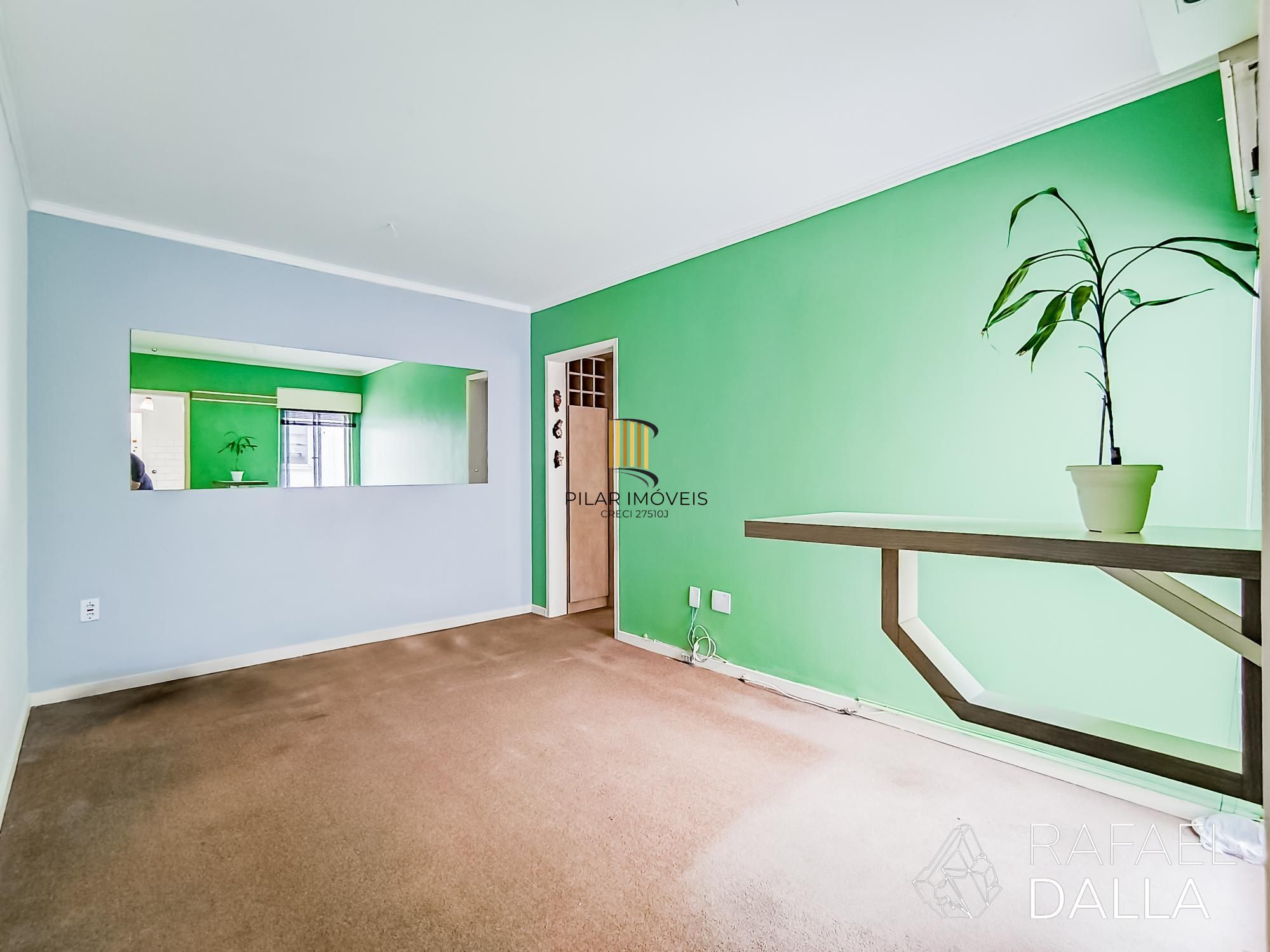Na Rua Demétrio Ribeiro: apartamento de 1 dormitório reformado - Pilar Imóveis