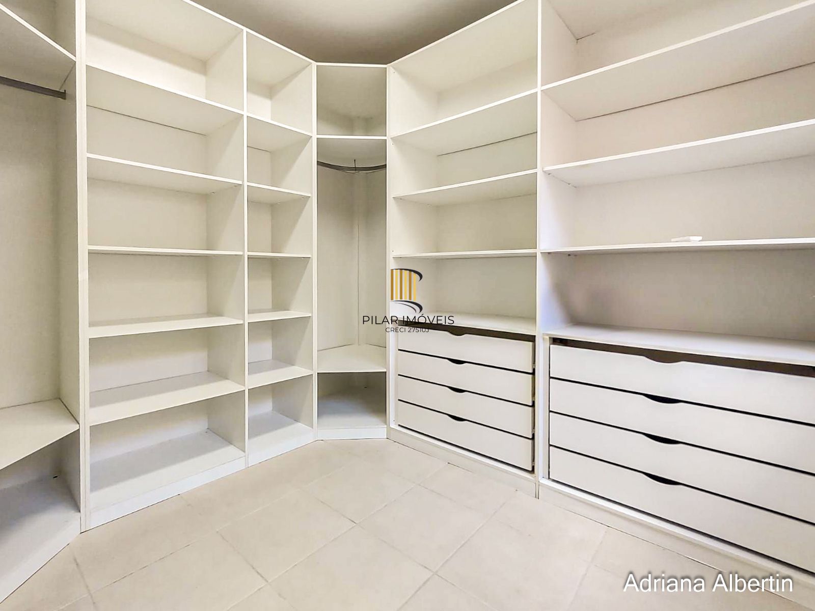Apartamento 2 dormitórios no bairro Jardim Floresta