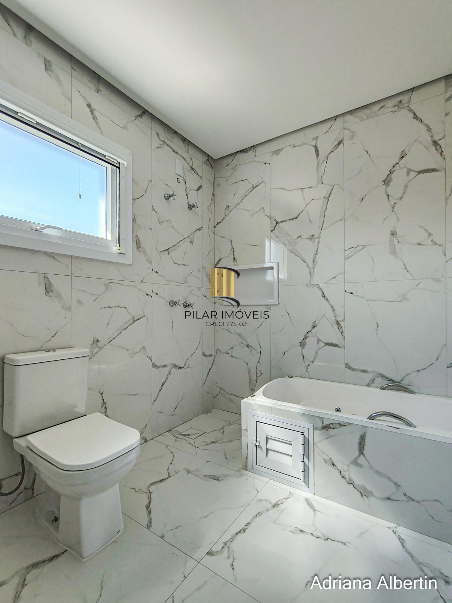 Casa Condominio para Venda - 292m², 4 dormitórios, sendo 4 suites, 2 vagas - Alphaville