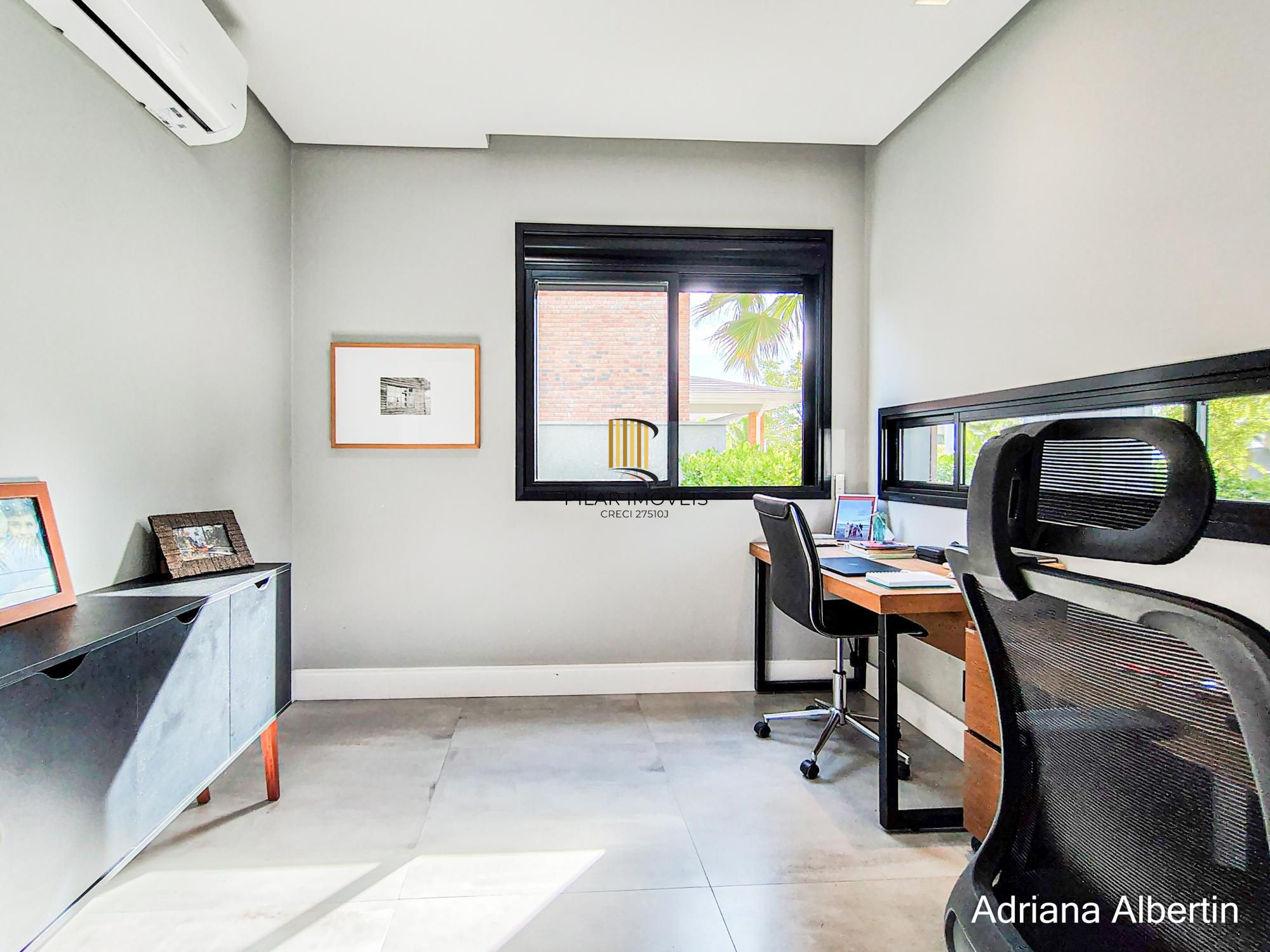 Casa em condomínio na Estrada das Três Meninas com 3 suítes